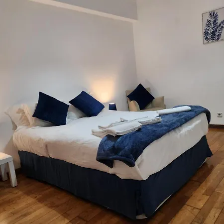 A Casa De Pedra Guest house